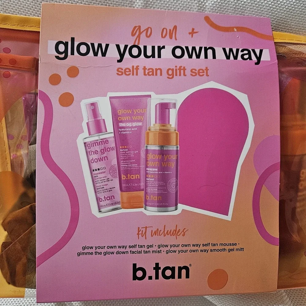 B.Tan Go On & Glow Your Own‎ Way Gift Set